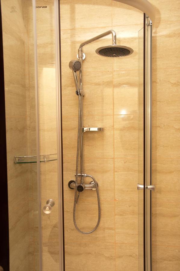 Hotel Baden Calarasi  Rom bilde